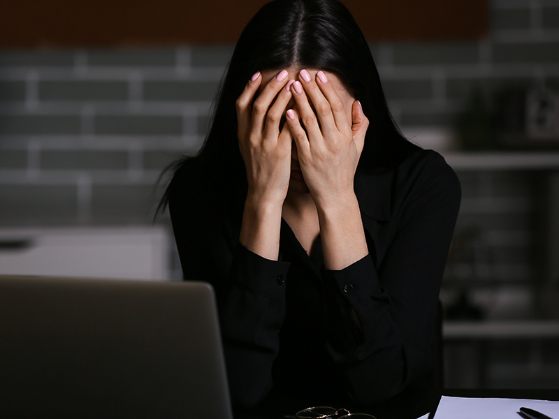 Vrouw vraagt zich af hoe lang haar burn out nog duurt